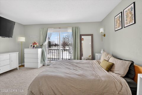 Tiny photo for 728 Fairway Drive #Apt 1, Wauseon, OH 43567 (MLS # 10002828)