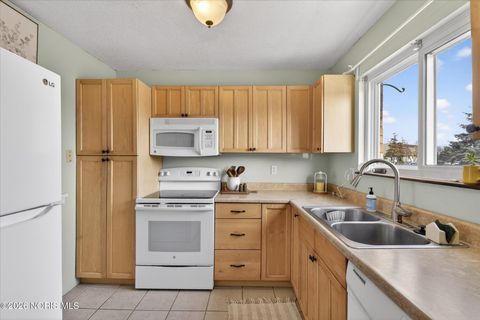 Tiny photo for 728 Fairway Drive #Apt 1, Wauseon, OH 43567 (MLS # 10002828)