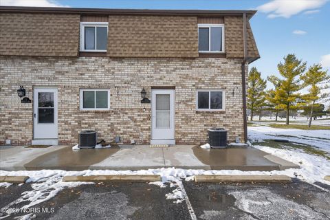 Tiny photo for 728 Fairway Drive #Apt 1, Wauseon, OH 43567 (MLS # 10002828)