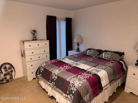 Tiny photo for 414 Rosemont Avenue, Bryan, OH 43506 (MLS # 10003956)