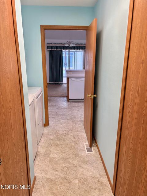 Tiny photo for 29930 Zachary Lane, Rossford, OH 43460 (MLS # 10006446)