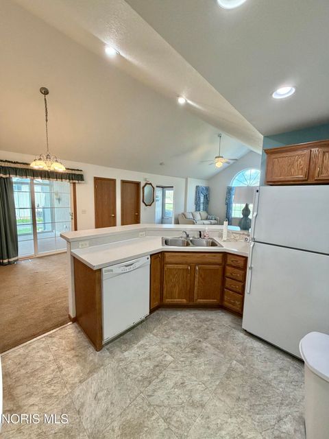 Tiny photo for 29930 Zachary Lane, Rossford, OH 43460 (MLS # 10006446)