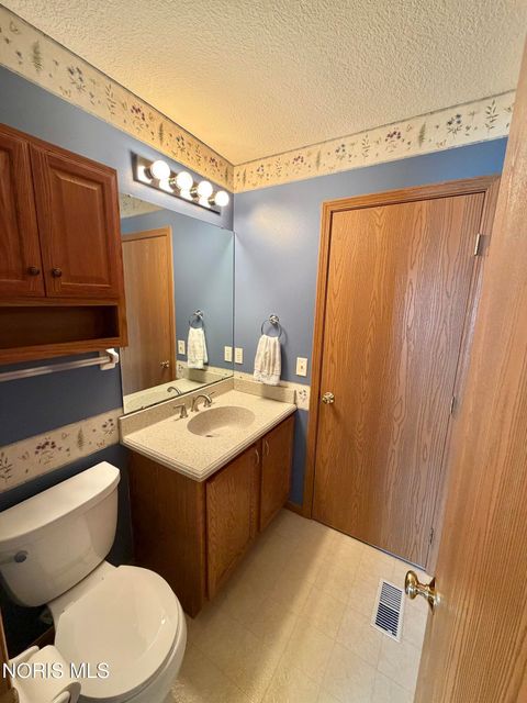 Tiny photo for 29930 Zachary Lane, Rossford, OH 43460 (MLS # 10006446)