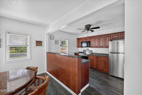 Tiny photo for 1922 Christian Avenue, Toledo, OH 43613 (MLS # 10012478)
