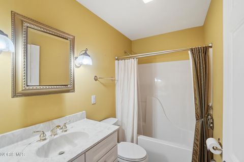 Tiny photo for 2515 Glengate Drive, Toledo, OH 43614 (MLS # 10006853)