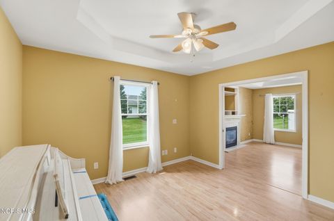 Tiny photo for 2515 Glengate Drive, Toledo, OH 43614 (MLS # 10006853)