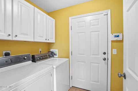 Tiny photo for 2515 Glengate Drive, Toledo, OH 43614 (MLS # 10006853)