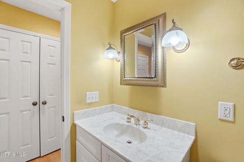 Tiny photo for 2515 Glengate Drive, Toledo, OH 43614 (MLS # 10006853)