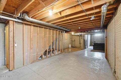 Tiny photo for 2515 Glengate Drive, Toledo, OH 43614 (MLS # 10006853)