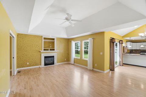 Tiny photo for 2515 Glengate Drive, Toledo, OH 43614 (MLS # 10006853)