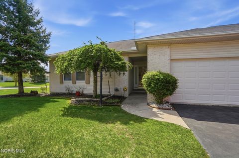 Tiny photo for 2515 Glengate Drive, Toledo, OH 43614 (MLS # 10006853)