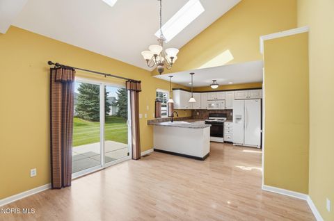 Tiny photo for 2515 Glengate Drive, Toledo, OH 43614 (MLS # 10006853)