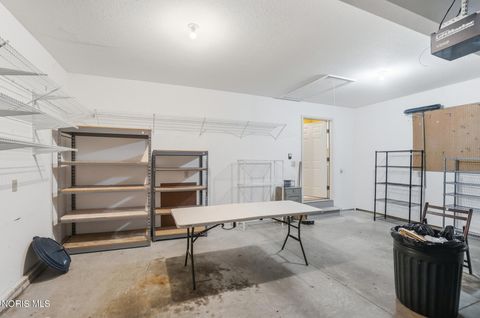 Tiny photo for 2515 Glengate Drive, Toledo, OH 43614 (MLS # 10006853)