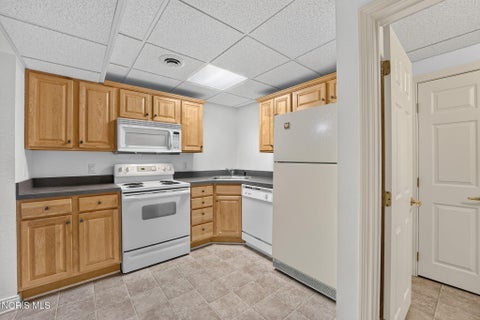 Tiny photo for 2225 Willow Pond Boulevard, Sylvania, OH 43560 (MLS # 10014399)