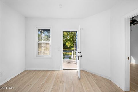 Tiny photo for 1222 Lincoln Avenue, Toledo, OH 43607 (MLS # 10004279)