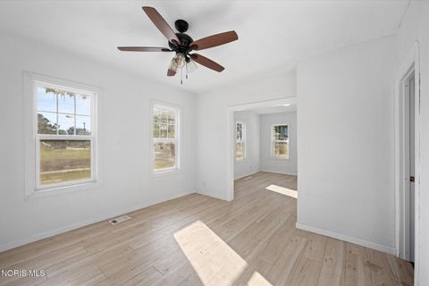 Tiny photo for 1222 Lincoln Avenue, Toledo, OH 43607 (MLS # 10004279)