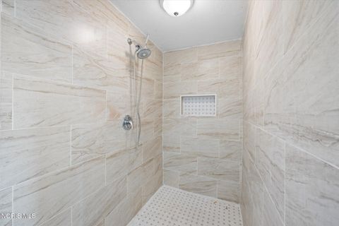 Tiny photo for 1222 Lincoln Avenue, Toledo, OH 43607 (MLS # 10004279)