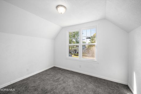 Tiny photo for 1222 Lincoln Avenue, Toledo, OH 43607 (MLS # 10004279)