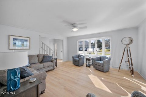 Tiny photo for 502 Stone Street, Lakeside Marblehead, OH 43440 (MLS # 10004726)