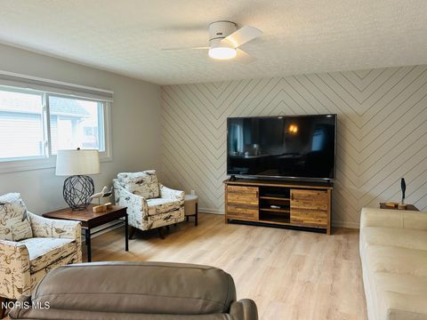 Tiny photo for 502 Stone Street, Lakeside Marblehead, OH 43440 (MLS # 10004726)