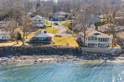 Tiny photo for 502 Stone Street, Lakeside Marblehead, OH 43440 (MLS # 10004726)