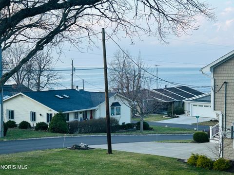 Tiny photo for 502 Stone Street, Lakeside Marblehead, OH 43440 (MLS # 10004726)