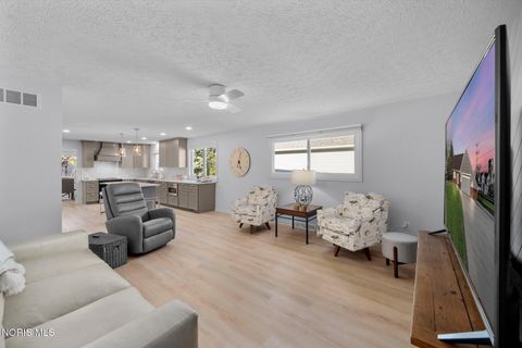 Tiny photo for 502 Stone Street, Lakeside Marblehead, OH 43440 (MLS # 10004726)