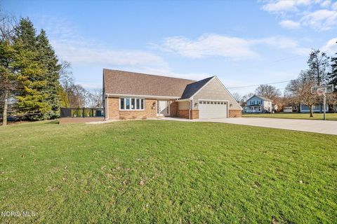 Tiny photo for 502 Stone Street, Lakeside Marblehead, OH 43440 (MLS # 10004726)