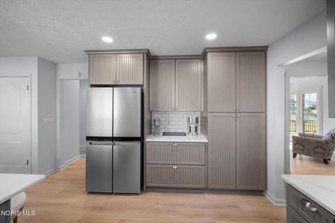 Tiny photo for 502 Stone Street, Lakeside Marblehead, OH 43440 (MLS # 10004726)