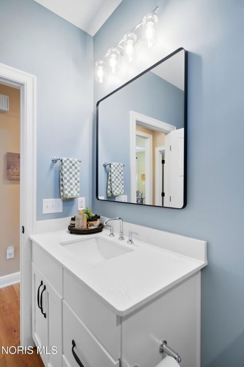 Tiny photo for 1531 Saint Andrews Drive, Bowling Green, OH 43402 (MLS # 10009958)