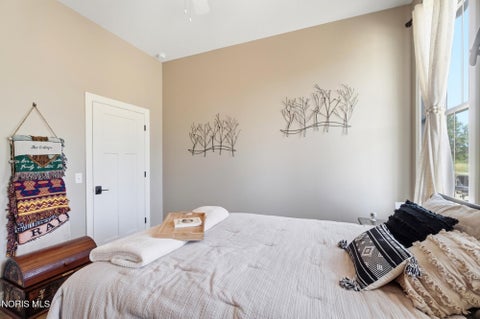 Tiny photo for 1531 Saint Andrews Drive, Bowling Green, OH 43402 (MLS # 10009958)