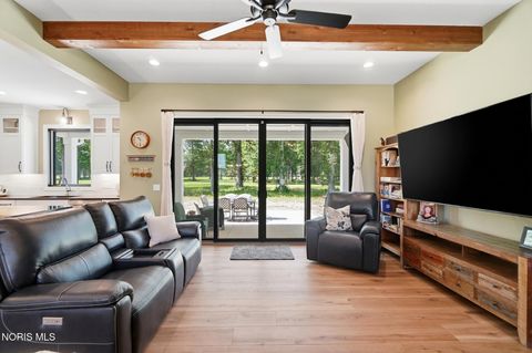 Tiny photo for 1531 Saint Andrews Drive, Bowling Green, OH 43402 (MLS # 10009958)