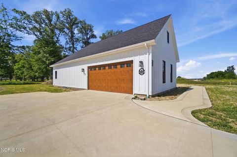 Tiny photo for 1531 Saint Andrews Drive, Bowling Green, OH 43402 (MLS # 10009958)