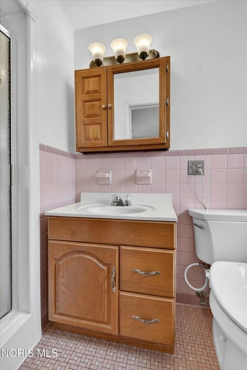 Tiny photo for 3431 Cragmoor Avenue, Toledo, OH 43614 (MLS # 10005953)