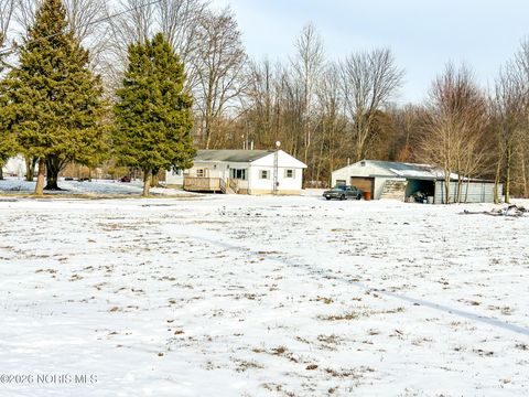 Photo of 11880 County Road 11, Wauseon, OH 43567 (MLS # 10002826)