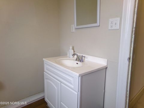 Tiny photo for 204 S Broadway Street, Columbus Grove, OH 45830 (MLS # 10000542)