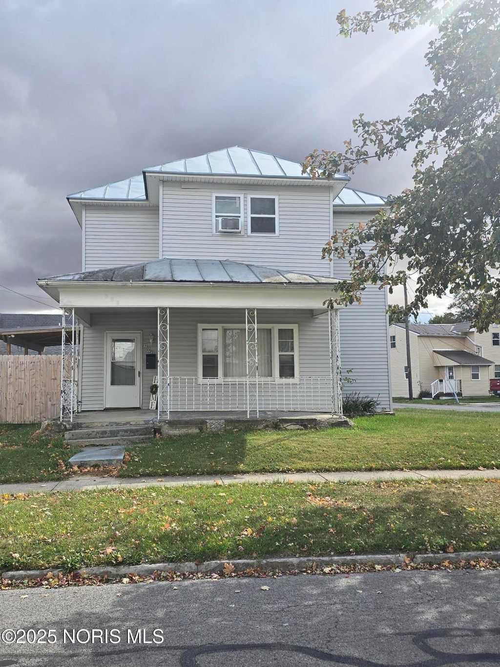 Photo for 204 S Broadway Street, Columbus Grove, OH 45830 (MLS # 10000542)