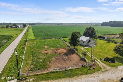 Tiny photo for 2574 County Road 74, Gibsonburg, OH 43431 (MLS # 10012365)