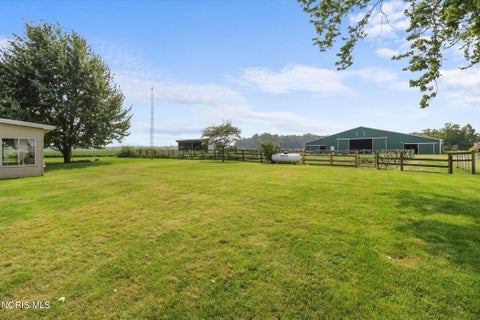 Tiny photo for 2574 County Road 74, Gibsonburg, OH 43431 (MLS # 10012365)