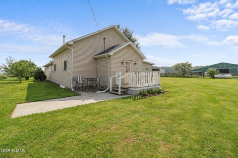 Tiny photo for 2574 County Road 74, Gibsonburg, OH 43431 (MLS # 10012365)