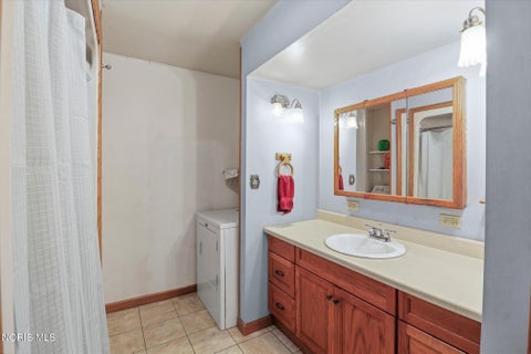 Tiny photo for 2574 County Road 74, Gibsonburg, OH 43431 (MLS # 10012365)
