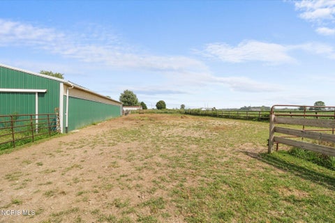 Tiny photo for 2574 County Road 74, Gibsonburg, OH 43431 (MLS # 10012365)