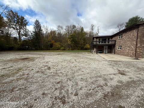 Tiny photo for 11260 Monclova Road, Monclova, OH 43542 (MLS # 10000523)