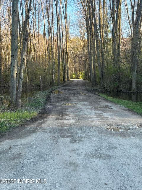 Tiny photo for 11260 Monclova Road, Monclova, OH 43542 (MLS # 10000523)