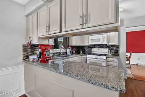 Tiny photo for 4837 Whiteford Road, Toledo, OH 43623 (MLS # 10013317)