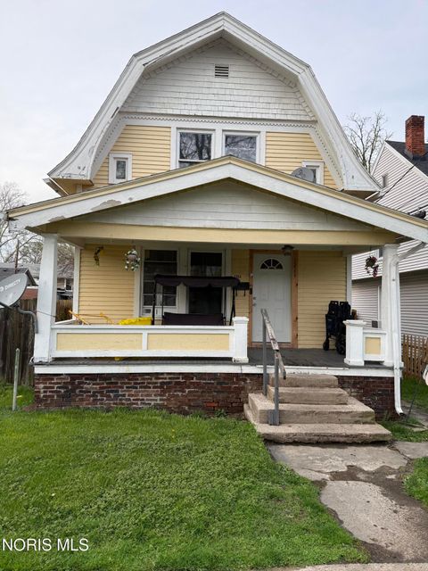 Photo of 1211 Idaho Street, Toledo, OH 43605 (MLS # 10006399)