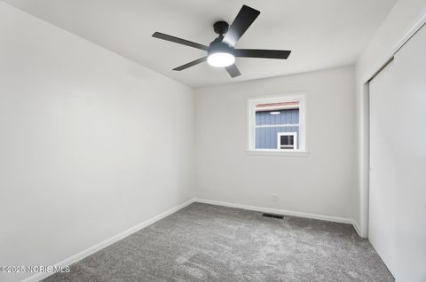 Tiny photo for 904 Morse Street, Findlay, OH 45840 (MLS # 10001780)