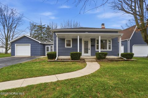 Tiny photo for 904 Morse Street, Findlay, OH 45840 (MLS # 10001780)