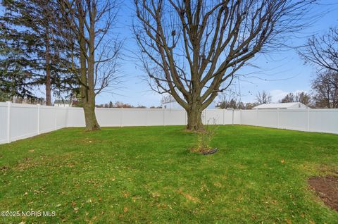 Tiny photo for 904 Morse Street, Findlay, OH 45840 (MLS # 10001780)