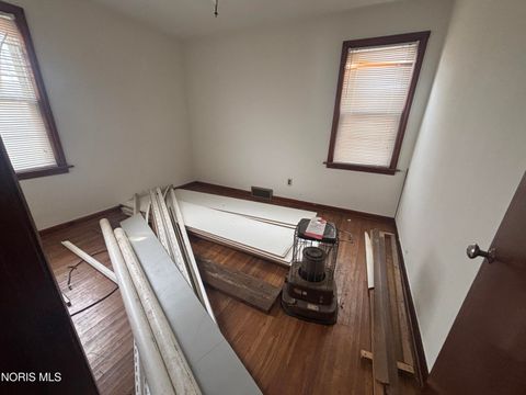 Tiny photo for 616 Waverly Avenue, Toledo, OH 43607 (MLS # 10005299)